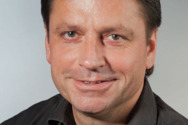 Prof. Dr. Peter van Aken Prof. Dr. Peter van Aken